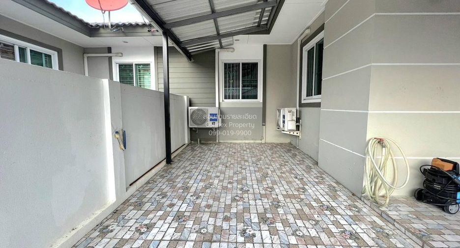 For sale 3 bedrooms house in Ban Pho, Chachoengsao