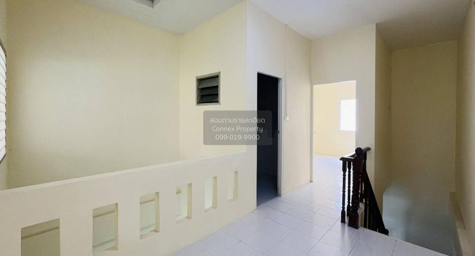 For sale 2 bedrooms townhouse in Mueang Samut Sakhon, Samut Sakhon