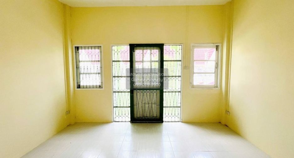 For sale 2 bedrooms townhouse in Mueang Samut Sakhon, Samut Sakhon