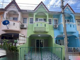 For sale 2 bedrooms townhouse in Mueang Samut Sakhon, Samut Sakhon