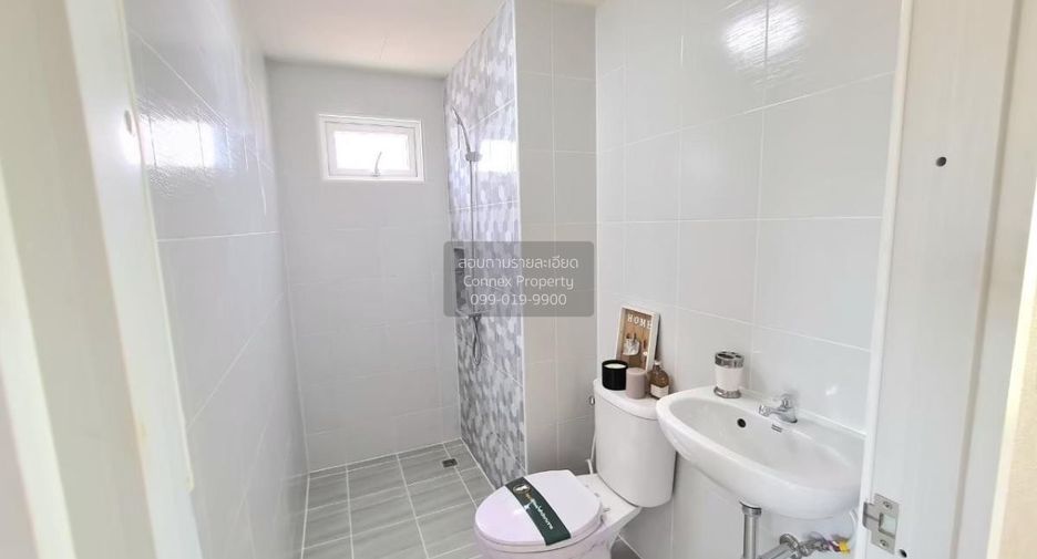 For sale 2 bedrooms townhouse in Sam Phran, Nakhon Pathom