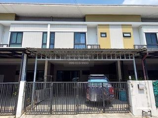 Продажа 4 спальни таунхаус в Lat Lum Kaeo, Патумтани