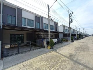 出售 3 卧室 联排别墅 在 Khlong Luang, Pathum Thani