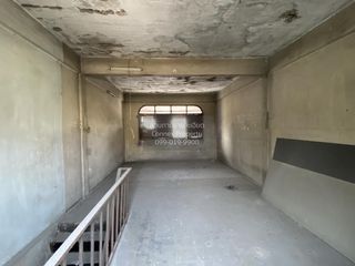 Gewerbefläche zum Kauf mit 4 Zimmer in Khlong Luang, Pathum Thani