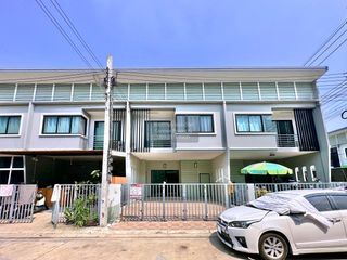 Reihenhaus zum Kauf mit 3 Zimmer in Bang Bua Thong, Nonthaburi
