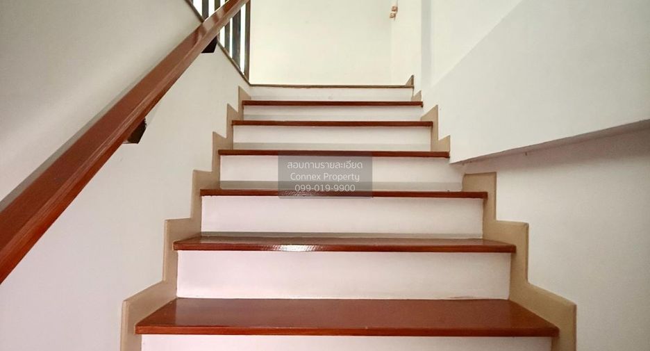 For sale 3 ベッドルーム townhouse in Saphan Sung, Bangkok