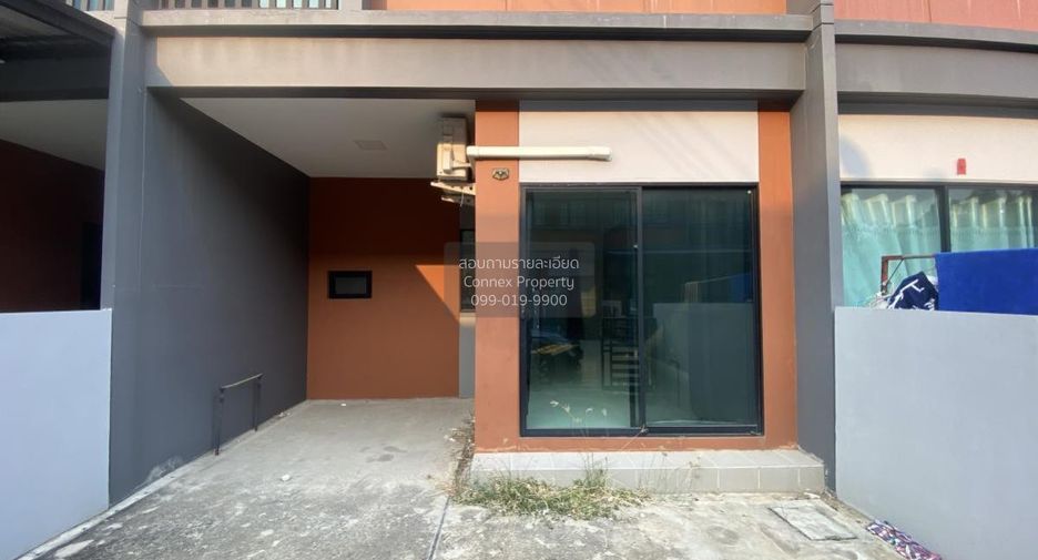 For sale 2 bedrooms townhouse in Mueang Pathum Thani, Pathum Thani