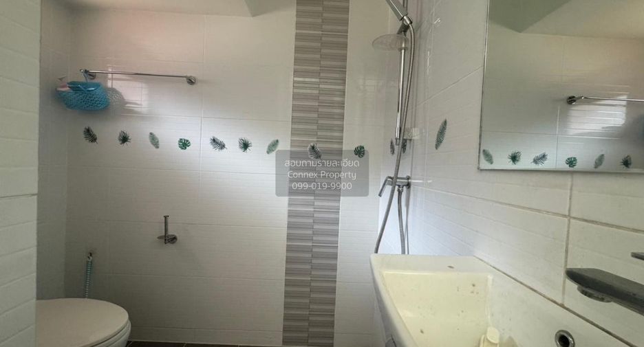 For sale 2 bedrooms townhouse in Mueang Pathum Thani, Pathum Thani