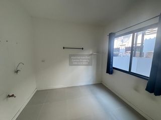 For sale 2 bedrooms townhouse in Mueang Pathum Thani, Pathum Thani