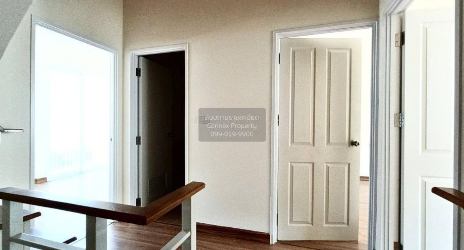 Casa adosada en venta de 4 habitaciones en Mueang Samut Sakhon, Samut Sakhon