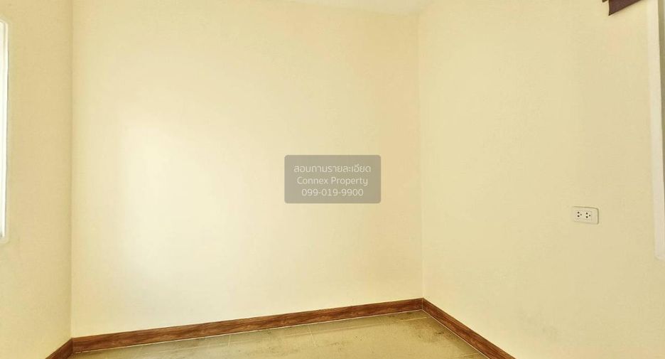 Casa adosada en venta de 4 habitaciones en Mueang Samut Sakhon, Samut Sakhon
