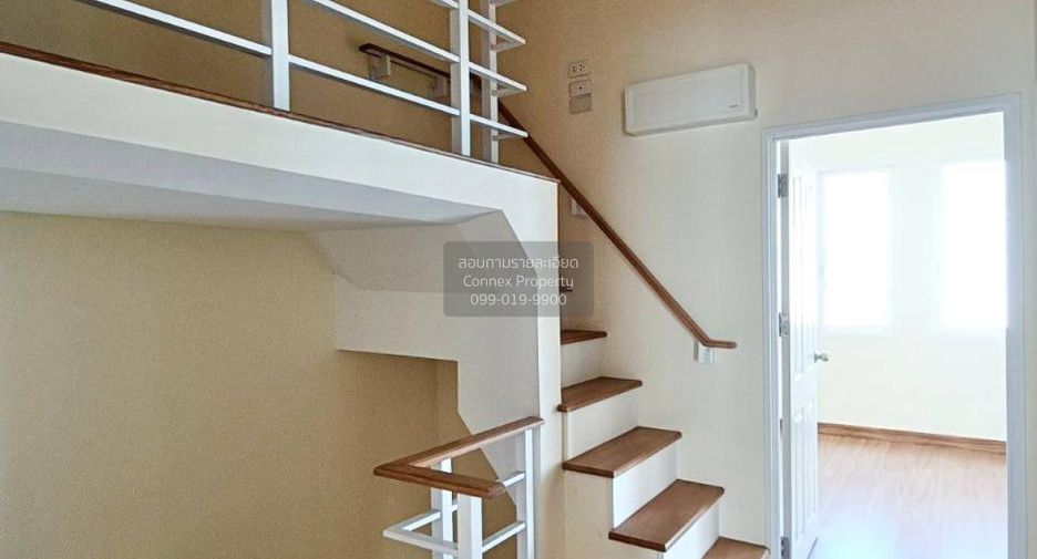 Casa adosada en venta de 4 habitaciones en Mueang Samut Sakhon, Samut Sakhon