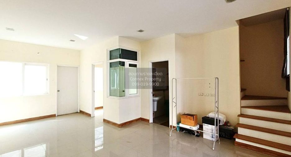 Casa adosada en venta de 4 habitaciones en Mueang Samut Sakhon, Samut Sakhon