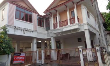 Casa en venta de 3 habitaciones en Thung Khru, Bangkok