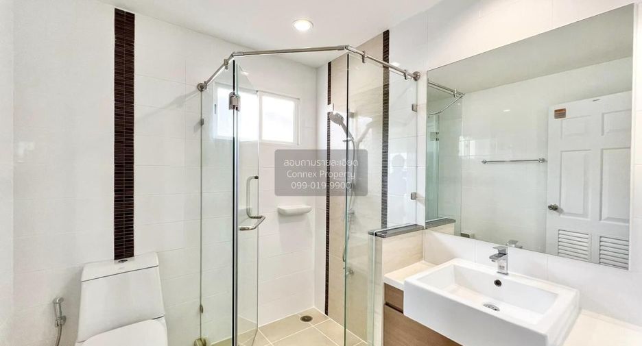 For sale 3 bedrooms house in Krathum Baen, Samut Sakhon