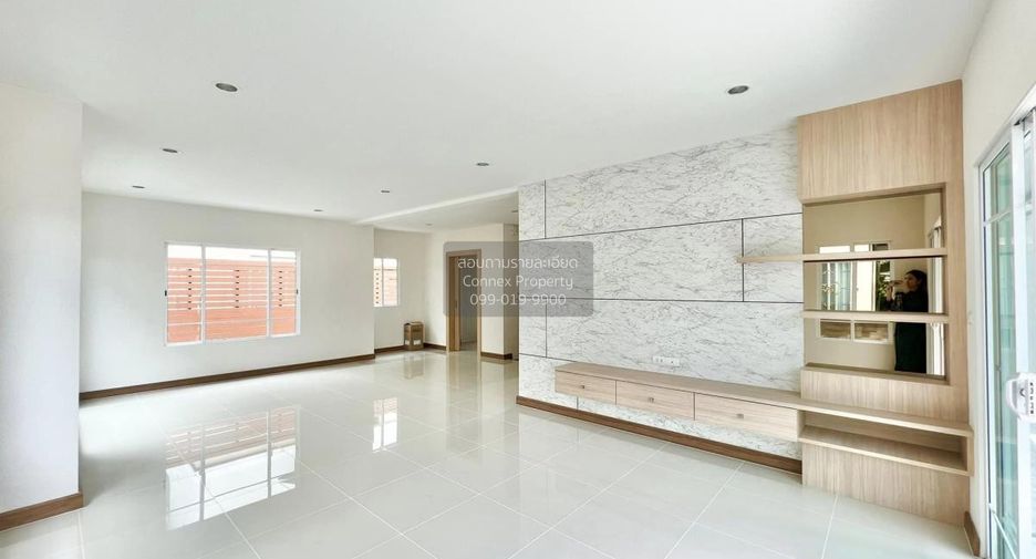 For sale 3 bedrooms house in Krathum Baen, Samut Sakhon