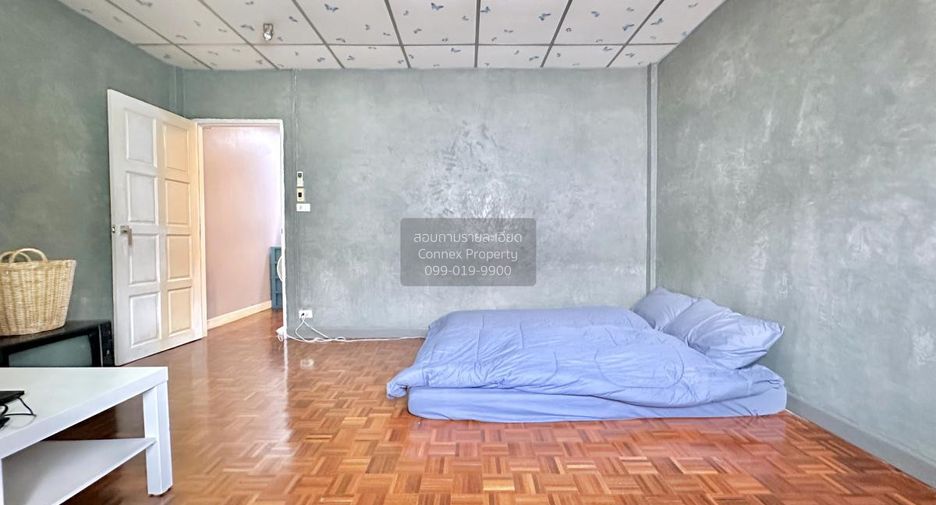 Casa adosada en venta de 2 habitaciones en Wang Thonglang, Bangkok