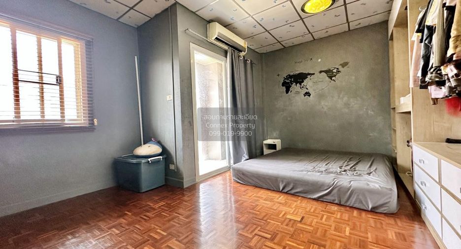 Casa adosada en venta de 2 habitaciones en Wang Thonglang, Bangkok