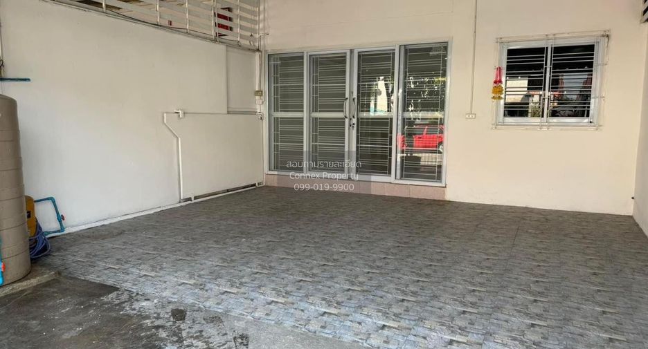 For sale 3 bedrooms townhouse in Bang Pa-in, Phra Nakhon Si Ayutthaya