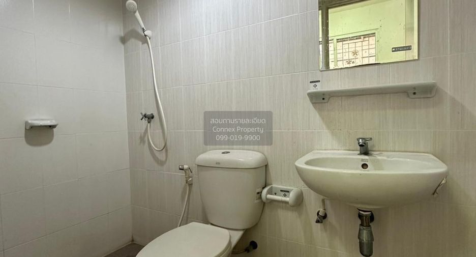 出售 3 卧室 联排别墅 在 Khlong Luang, Pathum Thani