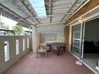 出售 3 卧室 联排别墅 在 Khlong Luang, Pathum Thani