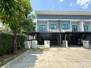 For sale 3 bedrooms townhouse in Bang Phli, Samut Prakan