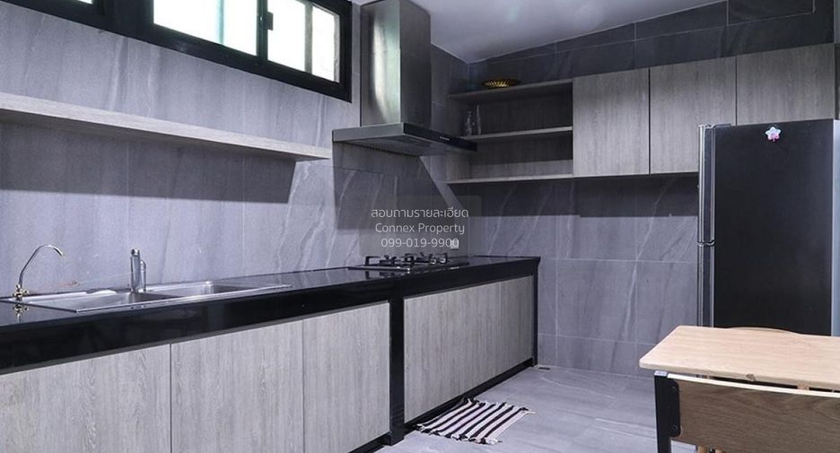 For sale 4 bedrooms townhouse in Bueng Kum, Bangkok