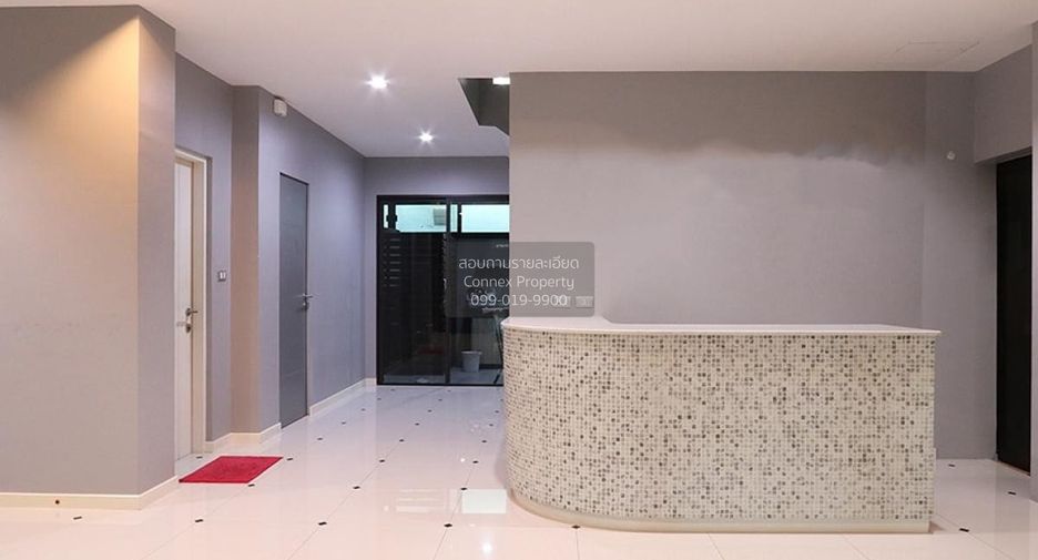 For sale 4 bedrooms townhouse in Bueng Kum, Bangkok