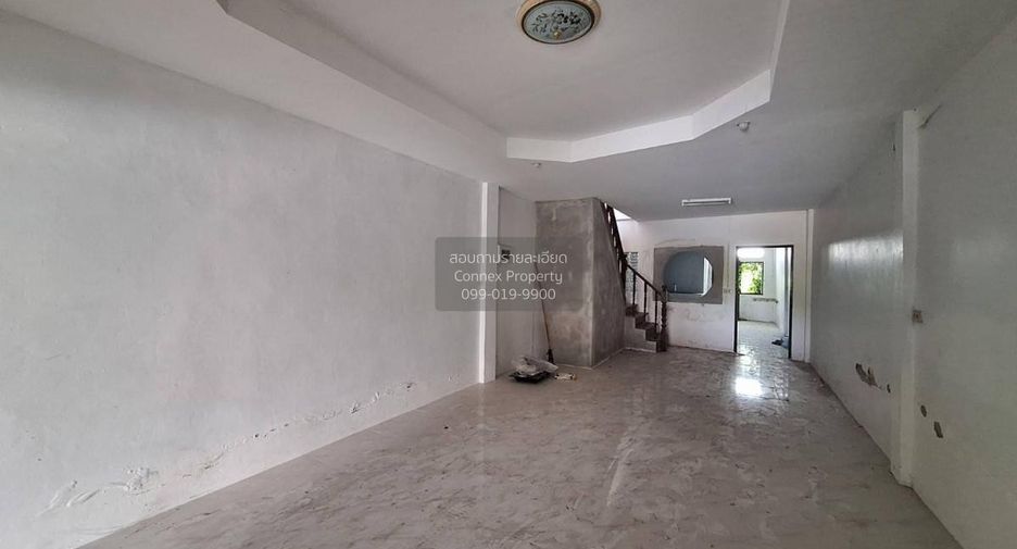 For sale 2 bedrooms townhouse in Mueang Nakhon Pathom, Nakhon Pathom