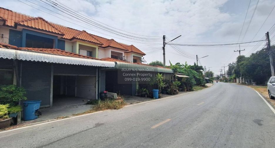 For sale 2 bedrooms townhouse in Mueang Nakhon Pathom, Nakhon Pathom