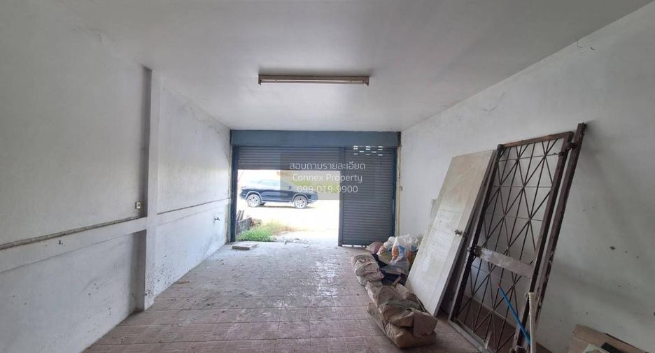 For sale 2 bedrooms townhouse in Mueang Nakhon Pathom, Nakhon Pathom