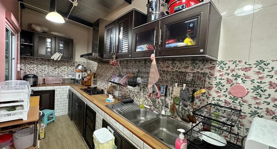 For sale 4 ベッドルーム house in Phra Samut Chedi, Samut Prakan