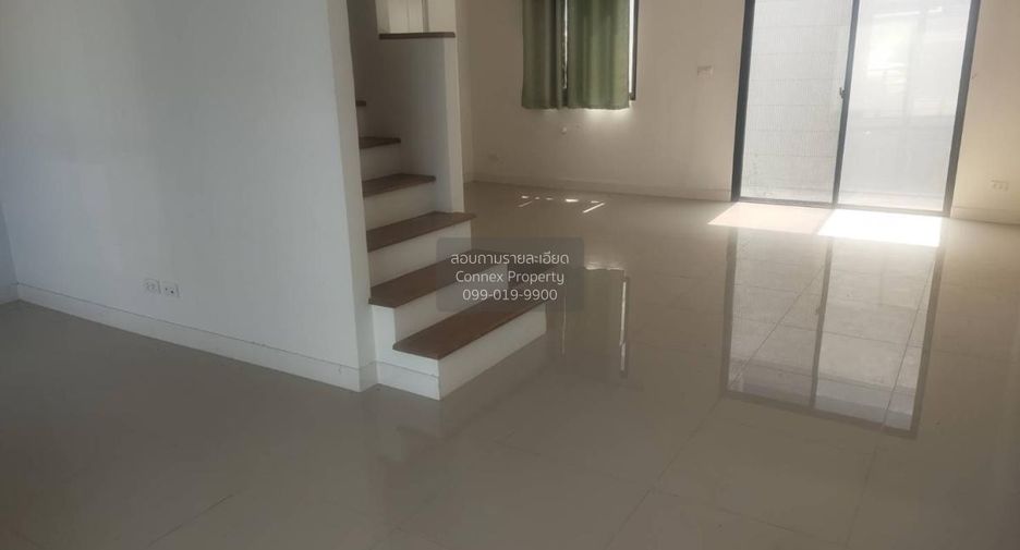 For sale 3 ベッドルーム townhouse in Khlong Luang, Pathum Thani