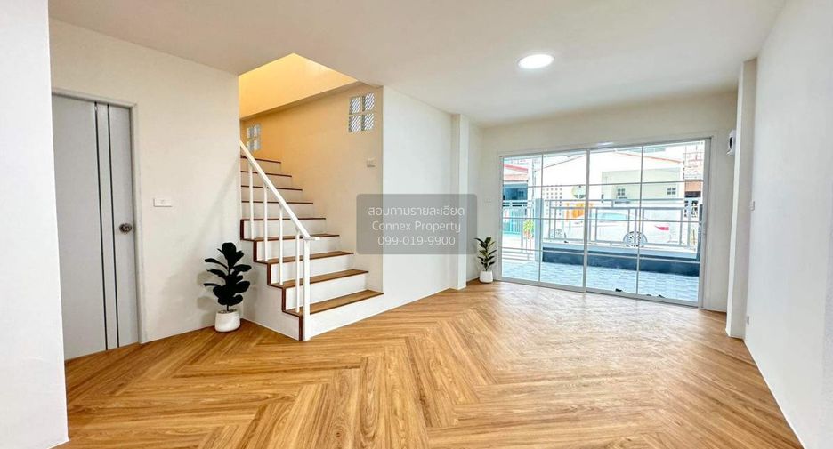 For sale 4 bedrooms townhouse in Thanyaburi, Pathum Thani