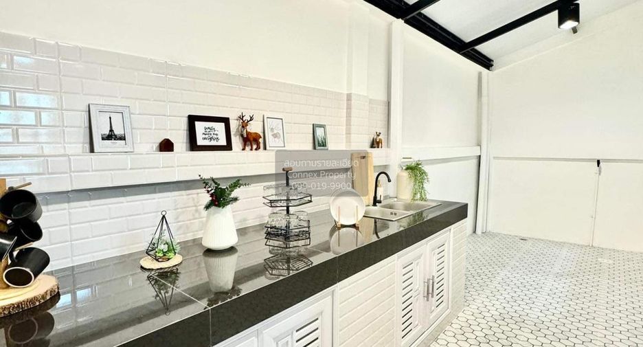 For sale 4 bedrooms townhouse in Thanyaburi, Pathum Thani