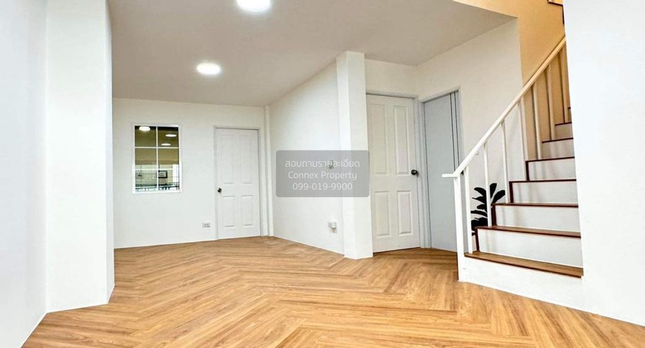 For sale 4 bedrooms townhouse in Thanyaburi, Pathum Thani