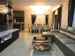 Casa en venta de 4 habitaciones en Mueang Pathum Thani, Pathum Thani