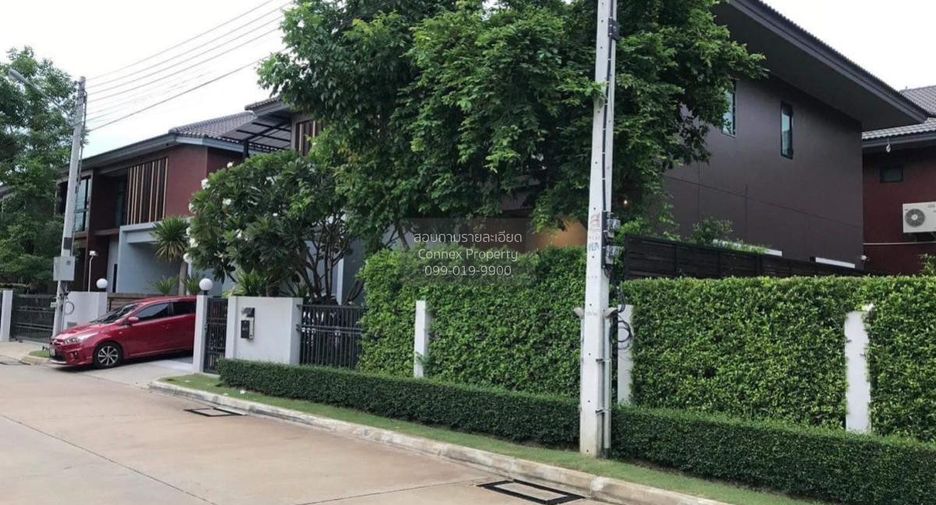 出售 4 卧室 独立屋 在 Mueang Pathum Thani, Pathum Thani