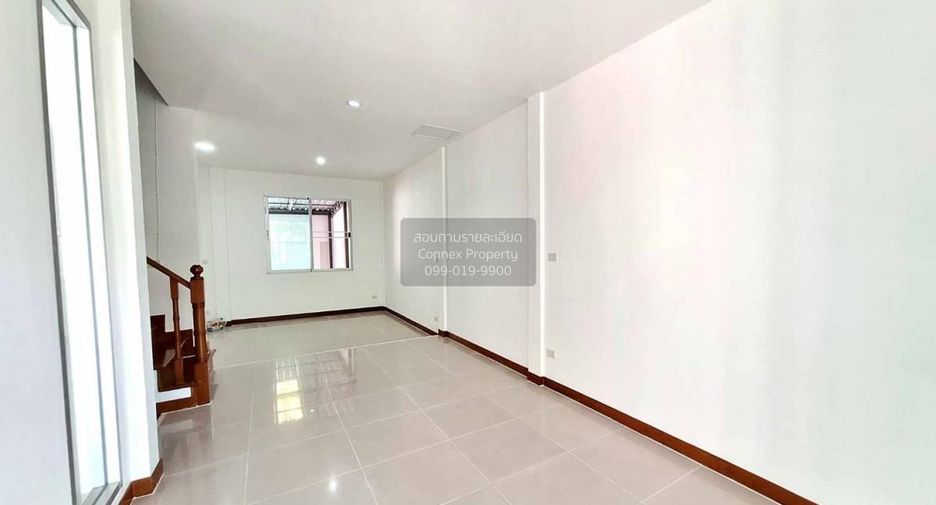 For sale 3 ベッドルーム townhouse in Bang Kruai, Nonthaburi