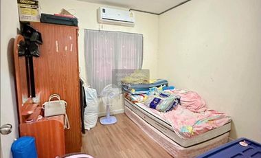 For sale 3 bedrooms townhouse in Mueang Samut Prakan, Samut Prakan