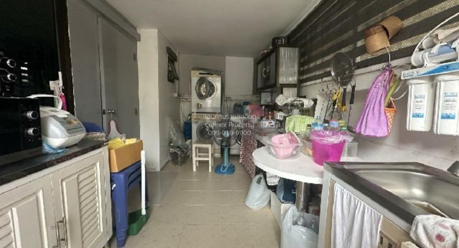 For sale 2 bedrooms townhouse in Pak Kret, Nonthaburi