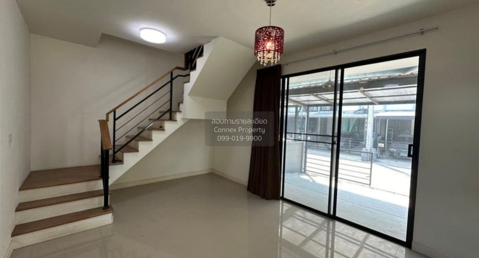 For sale 3 bedrooms townhouse in Mueang Nonthaburi, Nonthaburi