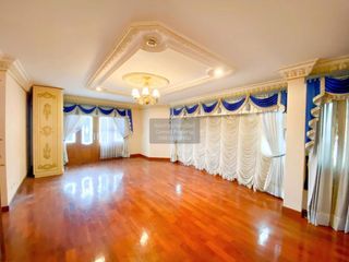 Casa en venta de 4 habitaciones en Bang Khen, Bangkok