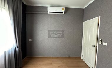 Casa adosada en venta de 4 habitaciones en Mueang Samut Sakhon, Samut Sakhon