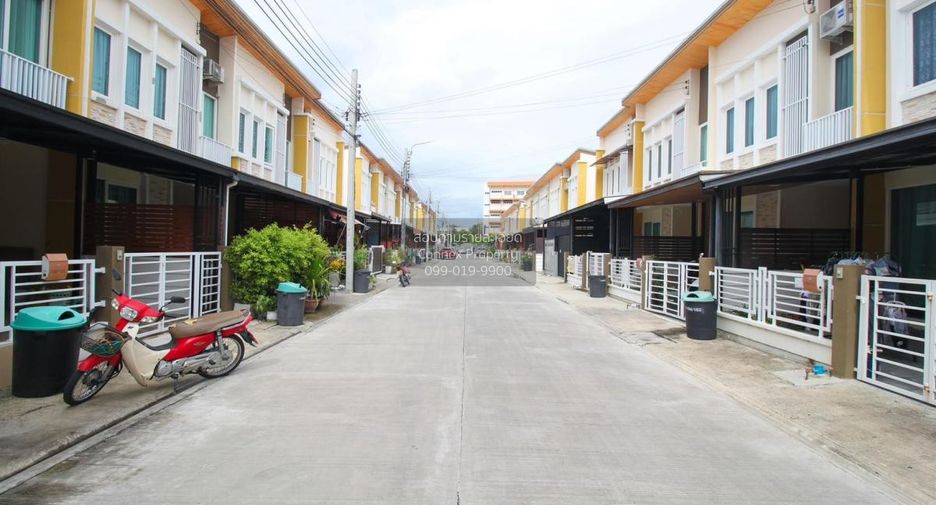 Casa adosada en venta de 3 habitaciones en Nong Khaem, Bangkok