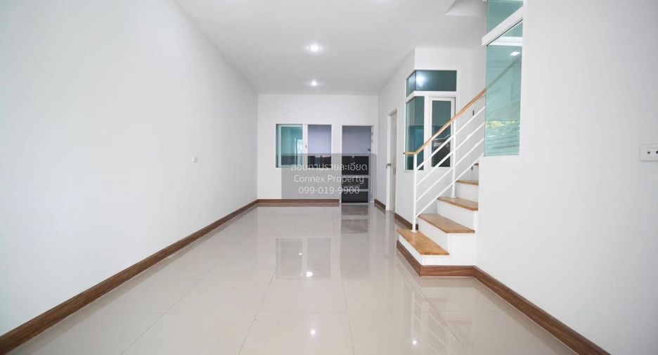 Casa adosada en venta de 3 habitaciones en Nong Khaem, Bangkok