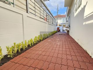For sale 3 bedrooms house in Mueang Nonthaburi, Nonthaburi