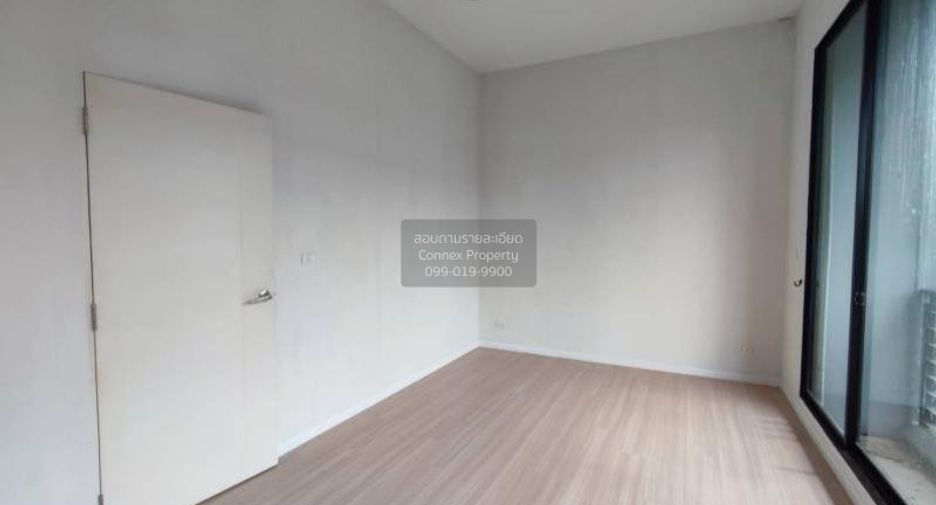 Casa adosada en venta de 3 habitaciones en Chom Thong, Bangkok