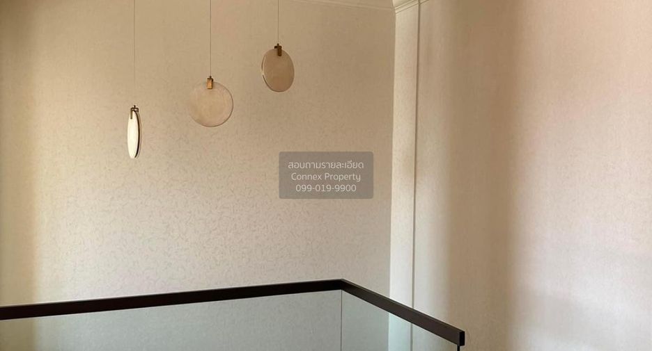 For sale 3 bedrooms townhouse in Lat Phrao, Bangkok