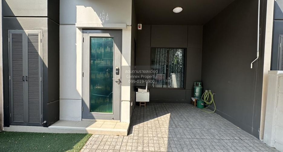 For sale 3 bedrooms townhouse in Bang Phli, Samut Prakan